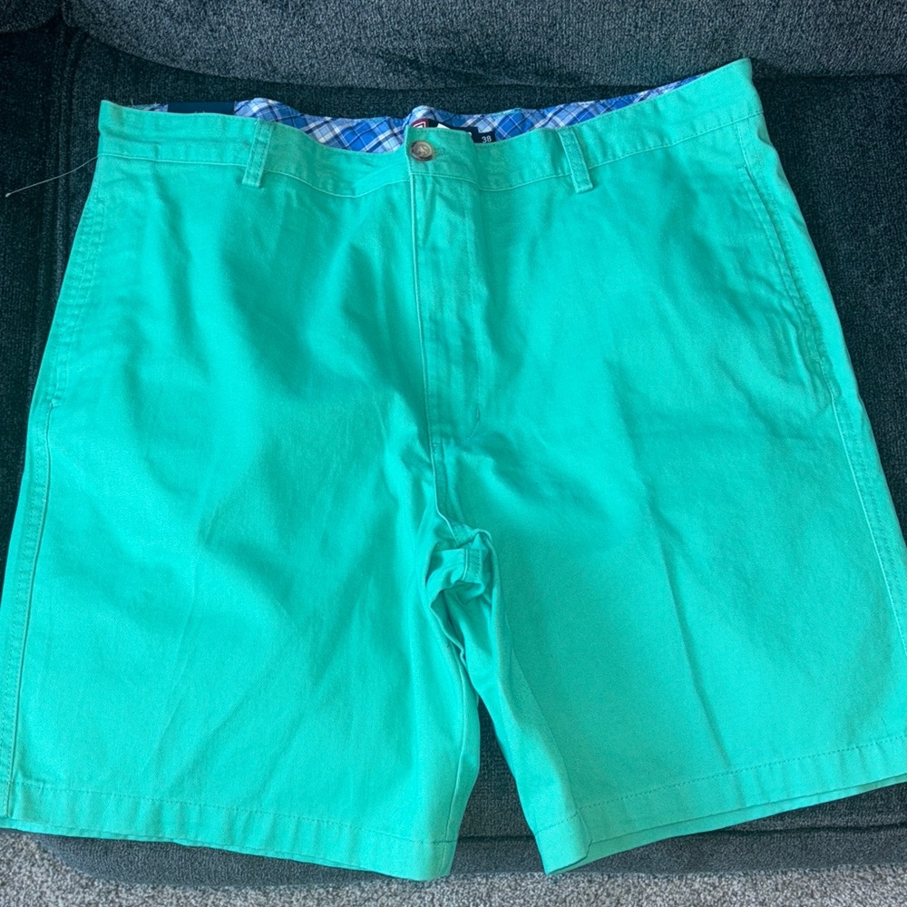 Chaps Men's Aqua Flat Front Shorts